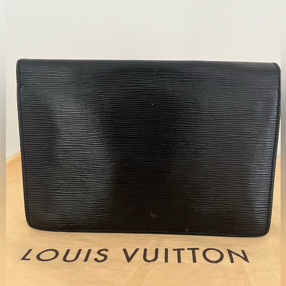 Louis Vuitton Black Epi Sellier Pouchette Clutch Wristlet with Key COA Circa1992 - Picture 5 of 17